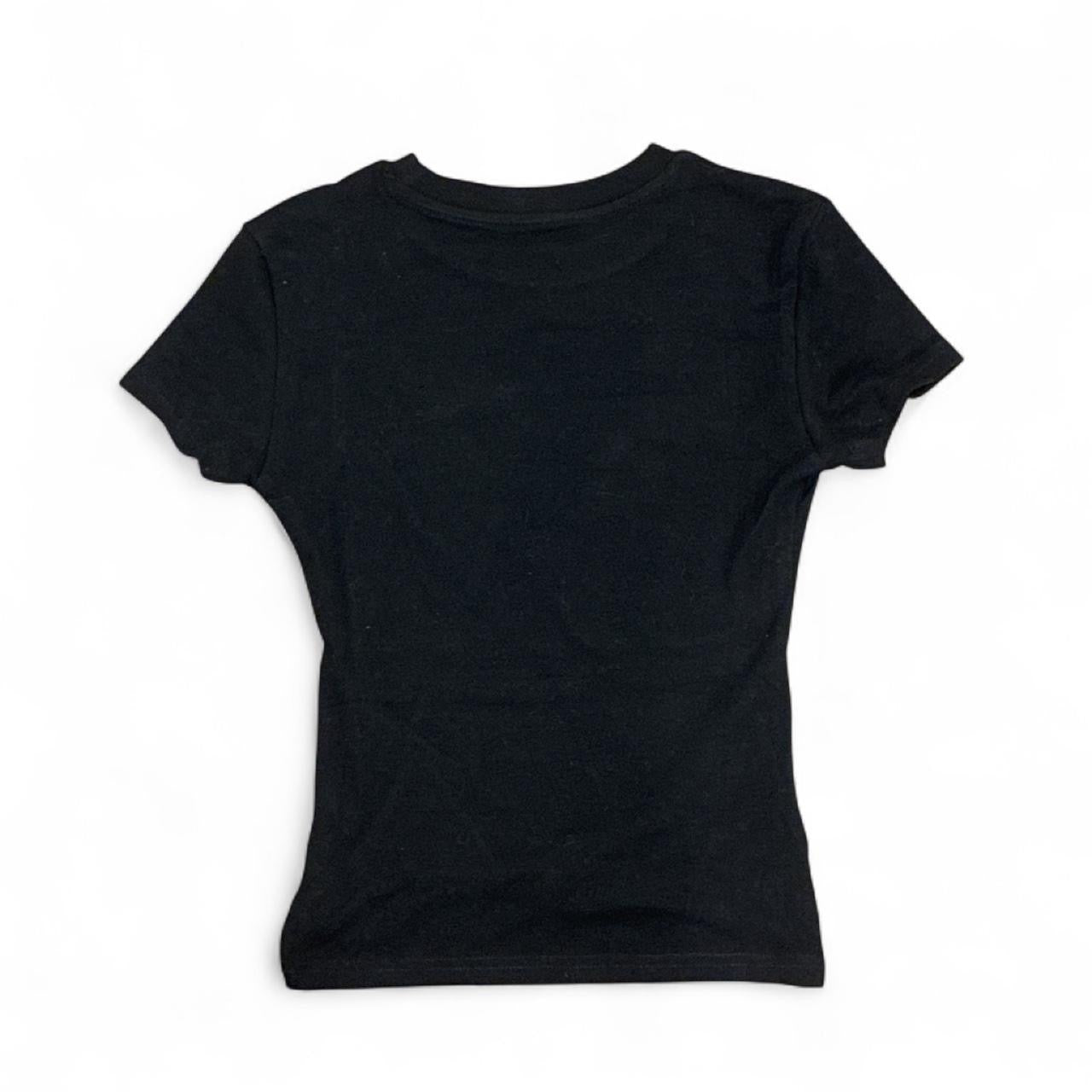 Fitted Ribbed Crew Neck Crop Tee with Embroidered Hem Detail